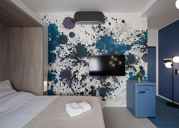 Via Fiasella - Le Di Bart * ジェノヴァ