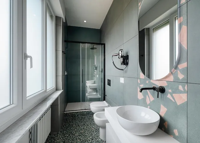 Via Fiasella - Le Di Bart * ג'נובה